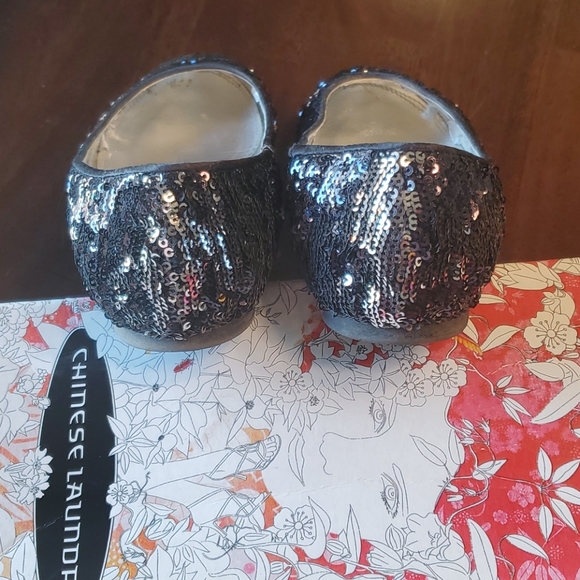 GUC Chinese Laundry Sequin Flats - Picture 2 of 6